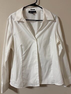 Jones New York White Button-Up Shirt with Navy Label